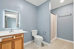 820 Los Milagros Dr, Del Valle, TX 78616 - Photo 18