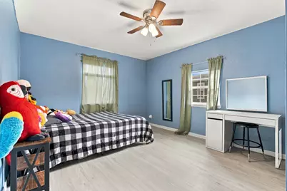 820 Los Milagros Drive, Del Valle, TX 78616 - Photo 14