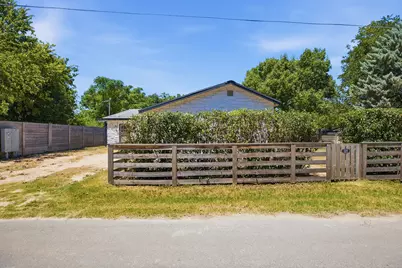 110 Fallwell Street, Liberty Hill, TX 78642 - Photo 6