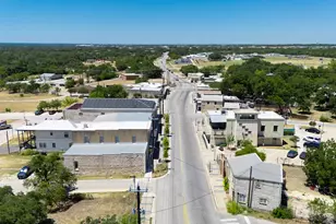110 Fallwell St, Liberty Hill, TX 78642 - Photo 32