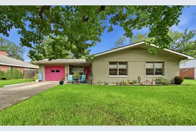 807 Campbell Street, Lockhart, TX 78644 - Photo 2