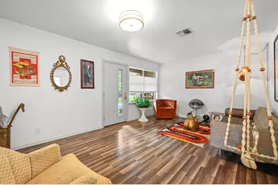807 Campbell Street, Lockhart, TX 78644 - Photo 6