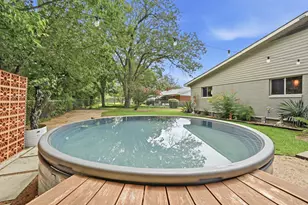 807 Campbell St, Lockhart, TX 78644 - Photo 28