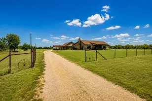 19892 Vilas Rd, Holland, TX 76534 - Photo 6