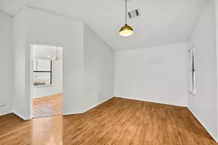 7403 Dallas Dr, Austin, TX 78729 - Photo 16