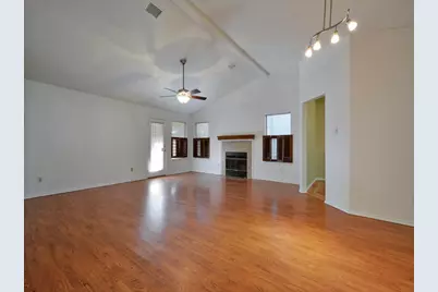 7403 Dallas Drive, Austin, TX 78729 - Photo 10