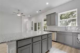 126 Reveille Dr, Kyle, TX 78640 - Photo 8