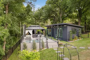 3018 Sunridge Dr, Austin, TX 78741 - Photo 40