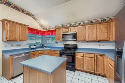 1209 Parrot Trail, Round Rock, TX 78681 - Photo 10