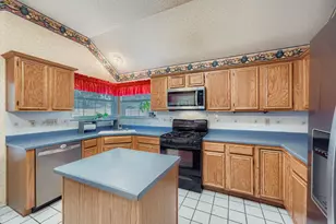 1209 Parrot Trail, Round Rock, TX 78681 - Photo 10