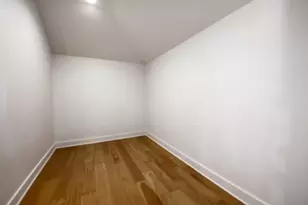 8302 Kromer St, Austin, TX 78757 - Photo 6