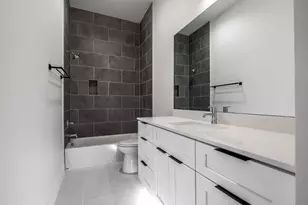 8302 Kromer St, Austin, TX 78757 - Photo 24