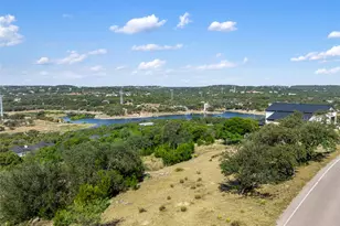 2804 Lakehurst Rd, Spicewood, TX 78669 - Photo 2