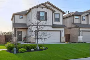 204 PERUGIA St, Liberty Hill, TX 78642 - Photo 2