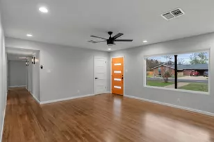 3404 Touchstone St, Austin, TX 78723 - Photo 10