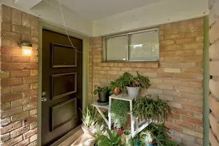 10406 Little Pebble Dr, Austin, TX 78758 - Photo 2