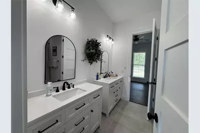 1353 Red Town Road #B, Elgin, TX 78621 - Photo 22