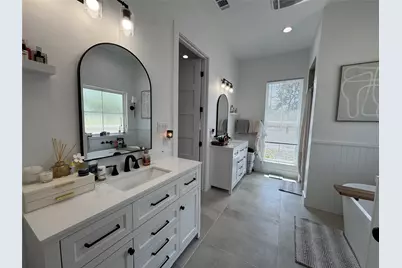 1353 Red Town Road #B, Elgin, TX 78621 - Photo 14
