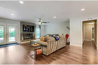2606 Loyola Lane, Austin, TX 78723 - Photo 2