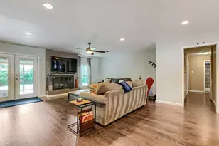 2606 Loyola Ln, Austin, TX 78723 - Photo 2