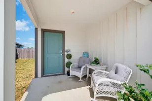 325 Doss Dr, Rockdale, TX 76567 - Photo 2