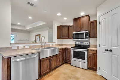 110 N Tanner Court, Burnet, TX 78611 - Photo 10