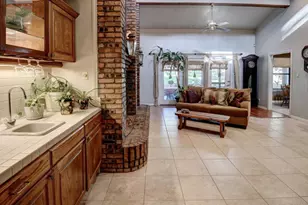 191 Mamalu Dr, Bastrop, TX 78602 - Photo 14