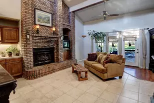 191 Mamalu Dr, Bastrop, TX 78602 - Photo 6