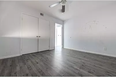 1306 E Saint Johns Avenue, Austin, TX 78752 - Photo 8