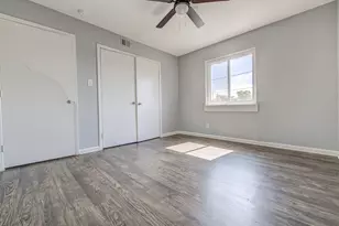 1306 E St Johns Ave, Austin, TX 78752 - Photo 16