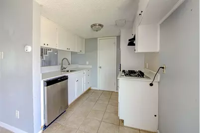 1306 E Saint Johns Avenue, Austin, TX 78752 - Photo 12