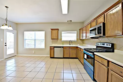 9207 Brandts Wood Street, Austin, TX 78744 - Photo 8