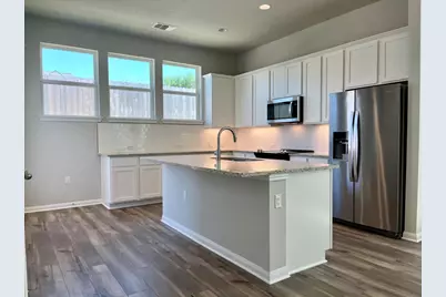 320 Creek Road #301, Dripping Springs, TX 78620 - Photo 4