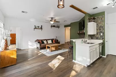 106 Shadow Wood Trail, Cedar Creek, TX 78612 - Photo 8