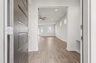 187 Everglades Dr, Kyle, TX 78640 - Photo 2