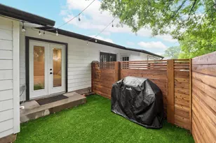 1213 Hollow Creek Dr, Austin, TX 78704 - Photo 14