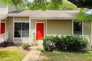 112 Hillside Cove, Elgin, TX 78621 - Photo 2