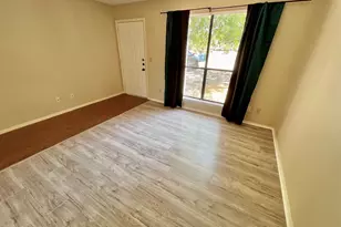 112 Hillside Cove, Elgin, TX 78621 - Photo 8