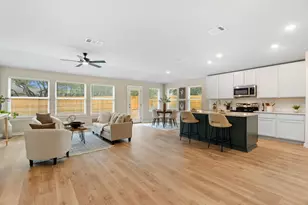 21701 Oregon Ln, Leander, TX 78645 - Photo 4