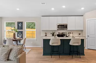 21701 Oregon Ln, Leander, TX 78645 - Photo 14