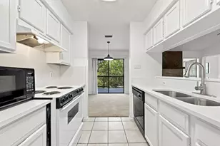 6610 Hart Ln, Austin, TX 78731 - Photo 10
