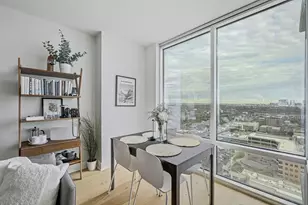 300 Bowie St, Austin, TX 78703 - Photo 4