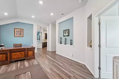 507 Bluejack Way, Hutto, TX 78634 - Photo 10