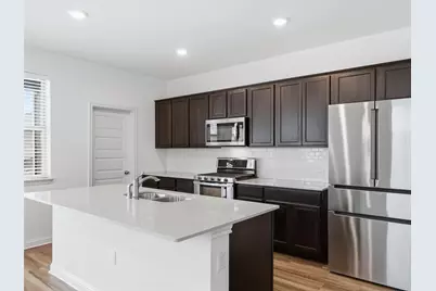 8005 Mellencamp Drive #210, Austin, TX 78744 - Photo 6