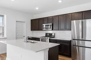 8005 Mellencamp Dr, Austin, TX 78744 - Photo 6