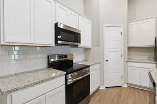 1008 Staglin St, Buda, TX 78610 - Photo 12