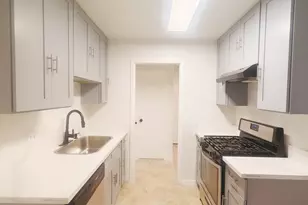 1900 Hearthside Dr, Austin, TX 78757 - Photo 2