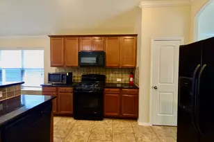 124 Jasper Trail, Buda, TX 78610 - Photo 10