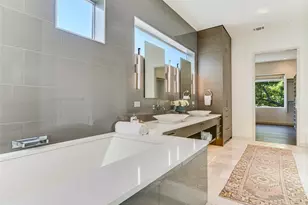 1107 W 31st St, Austin, TX 78705 - Photo 18