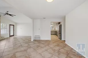 6201 Tara Dr, Austin, TX 78744 - Photo 6